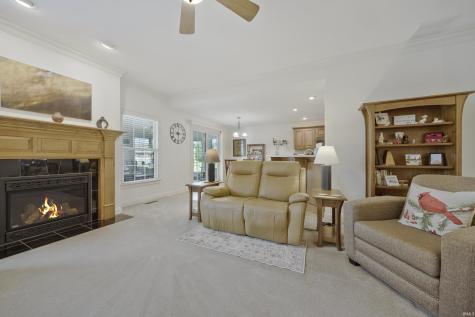 834 Saint Giles Court Evansville IN 47725