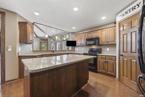 2208 Longleaf Drive Fort Wayne IN 46814