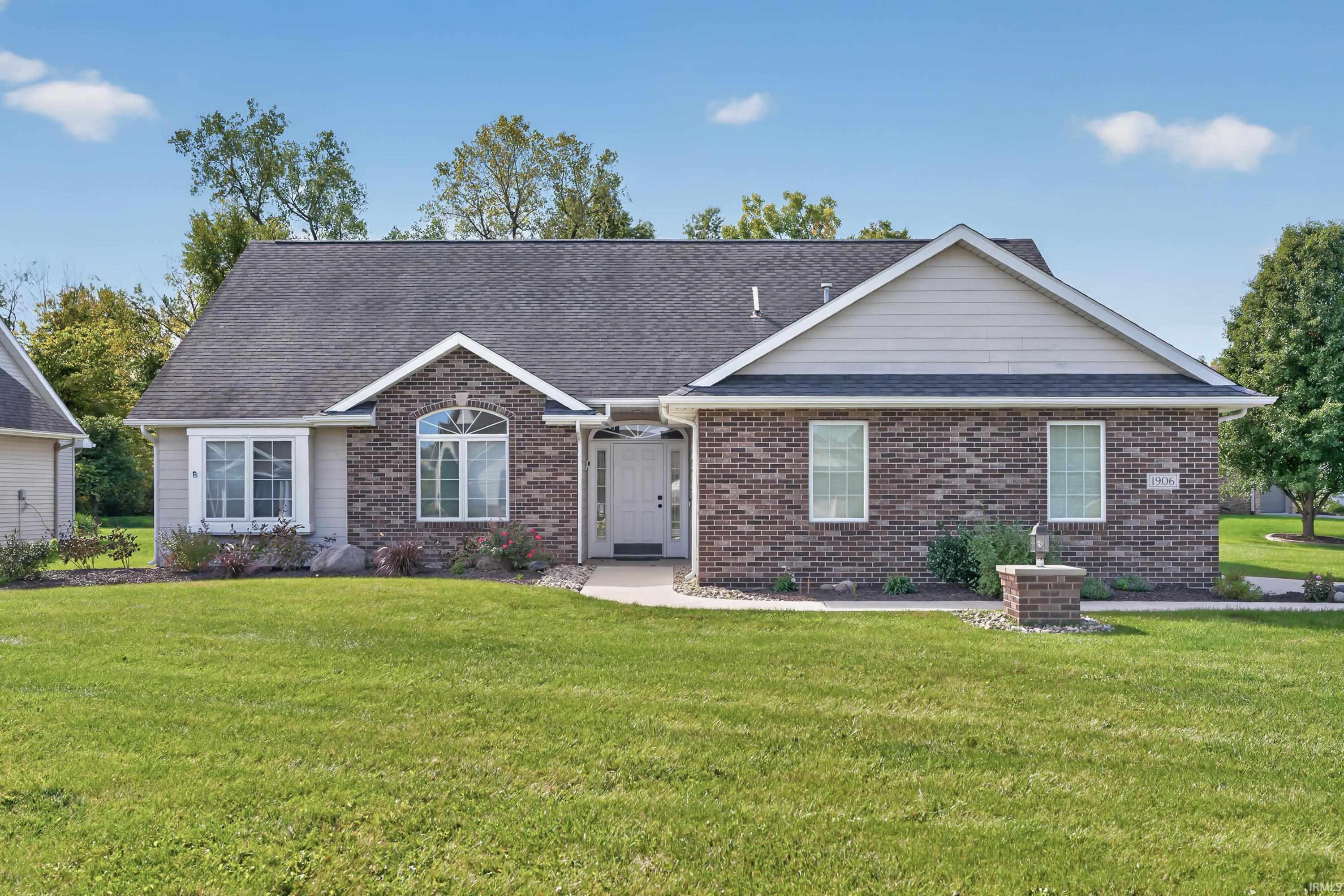 1906 Kelleys Landing Fort Wayne IN 46825