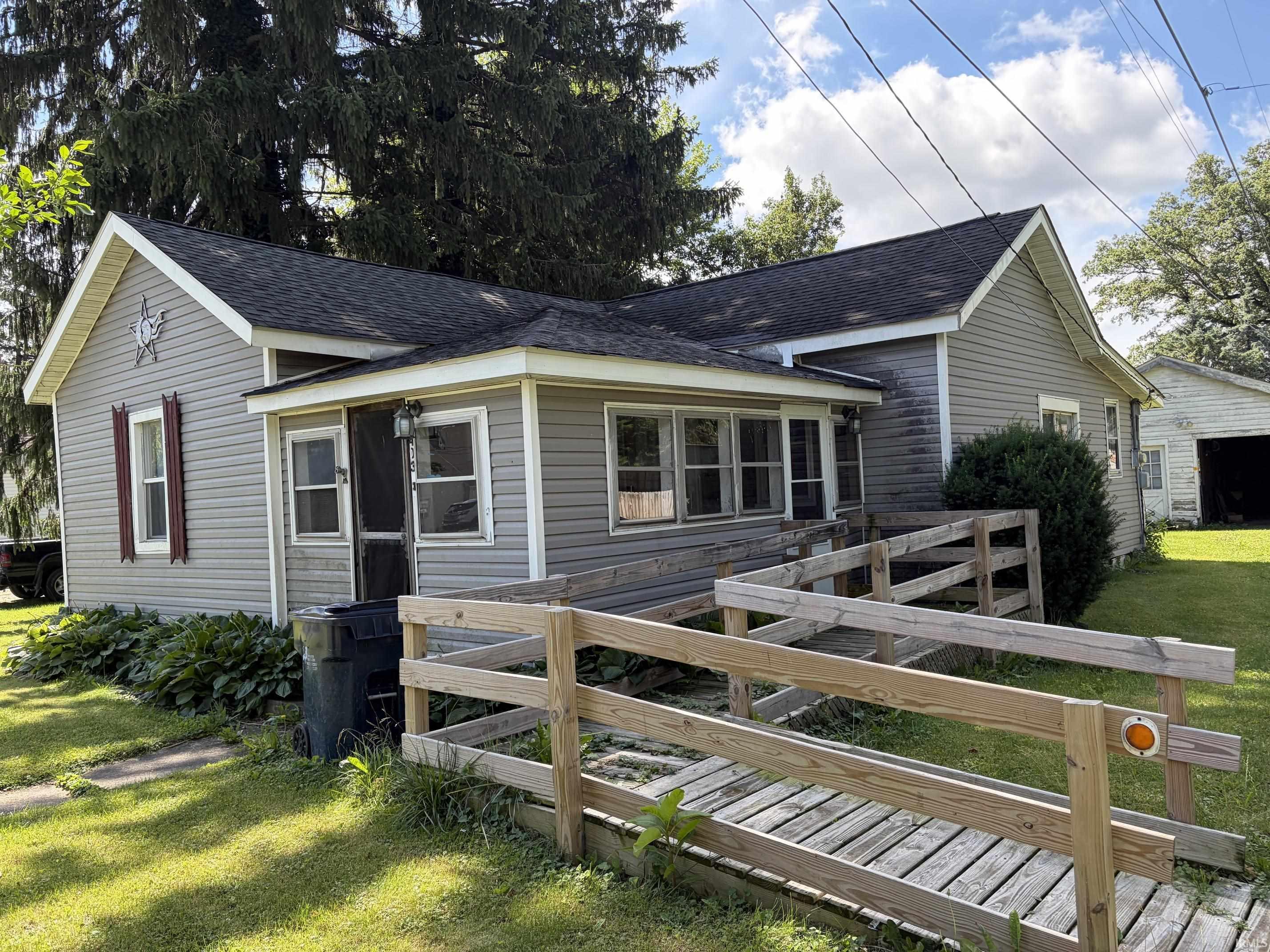 403 E Broad Street Spiceland IN 47385