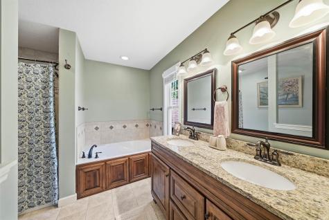 6527 Sir Francis Cove Fort Wayne IN 46835