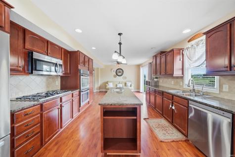 6527 Sir Francis Cove Fort Wayne IN 46835