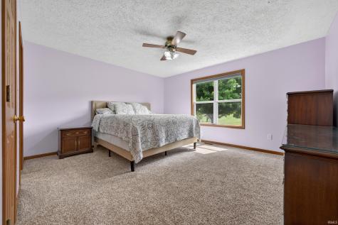 302 Hampshire Drive Logansport IN 46947