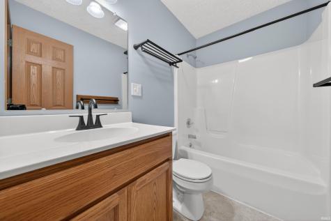302 Hampshire Drive Logansport IN 46947