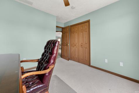 302 Hampshire Drive Logansport IN 46947