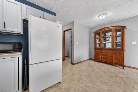 302 Hampshire Drive Logansport IN 46947