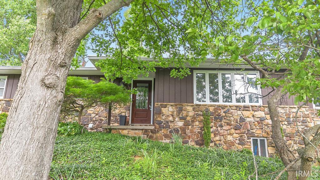 1935 S Locust Court Bloomington IN 47401