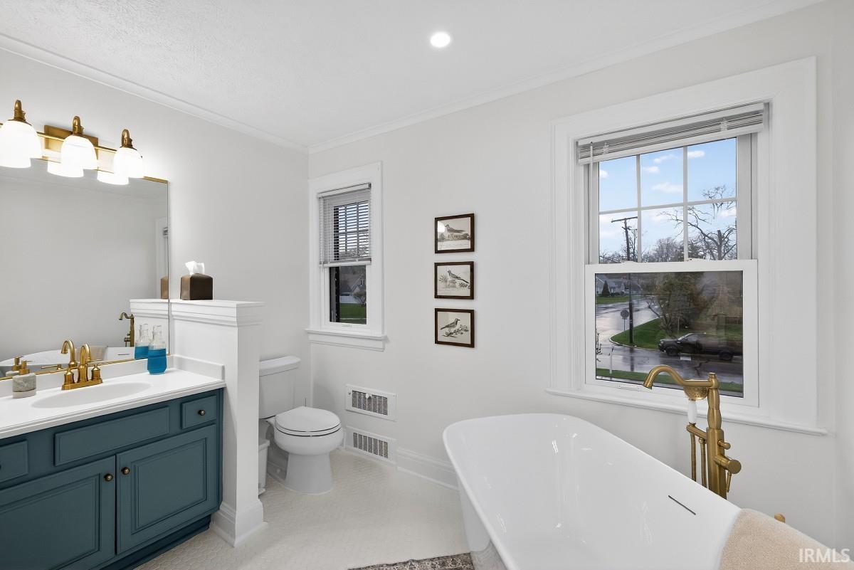 1901 E Greenleaf Boulevard Elkhart IN 46514