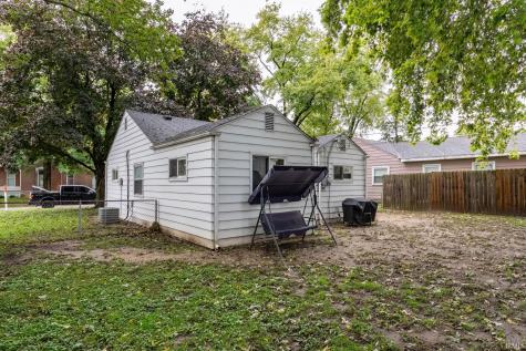 304 W Narrow Street Winamac IN 46996