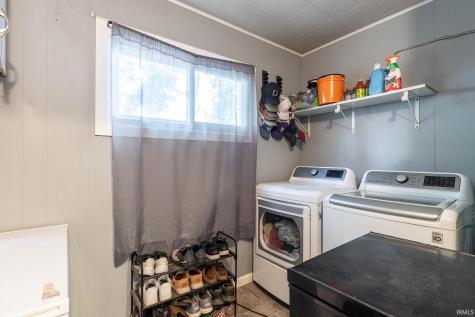 304 W Narrow Street Winamac IN 46996