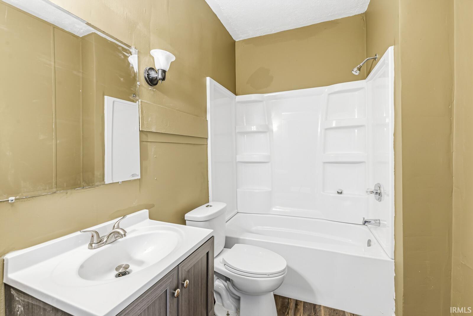 1310 Kinyon Street South Bend IN 46616