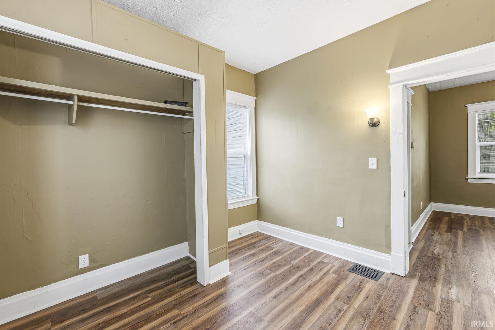 1310 Kinyon Street South Bend IN 46616