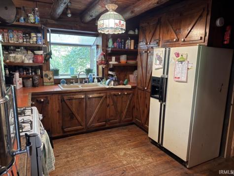 10857 E 662 N Upland IN 46989