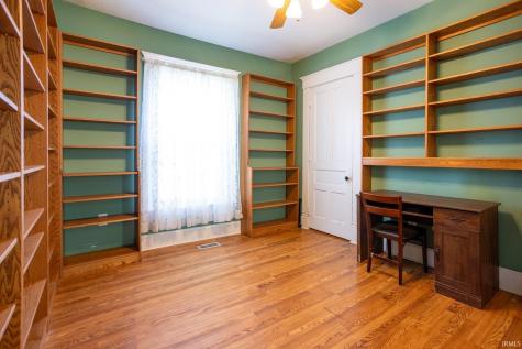 1138 M Street Bedford IN 47421