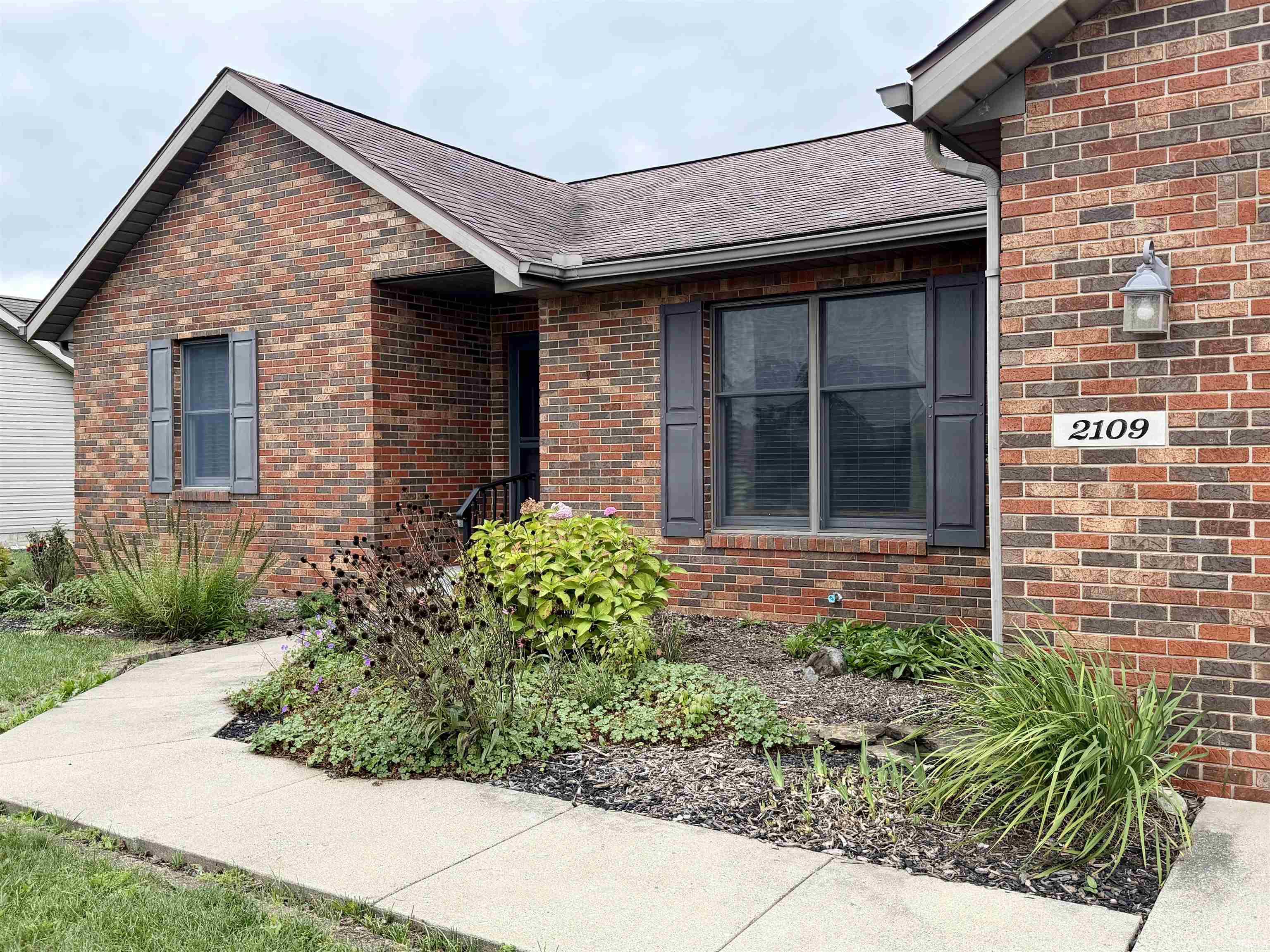 2109 N Waterbury Drive Muncie IN 47304