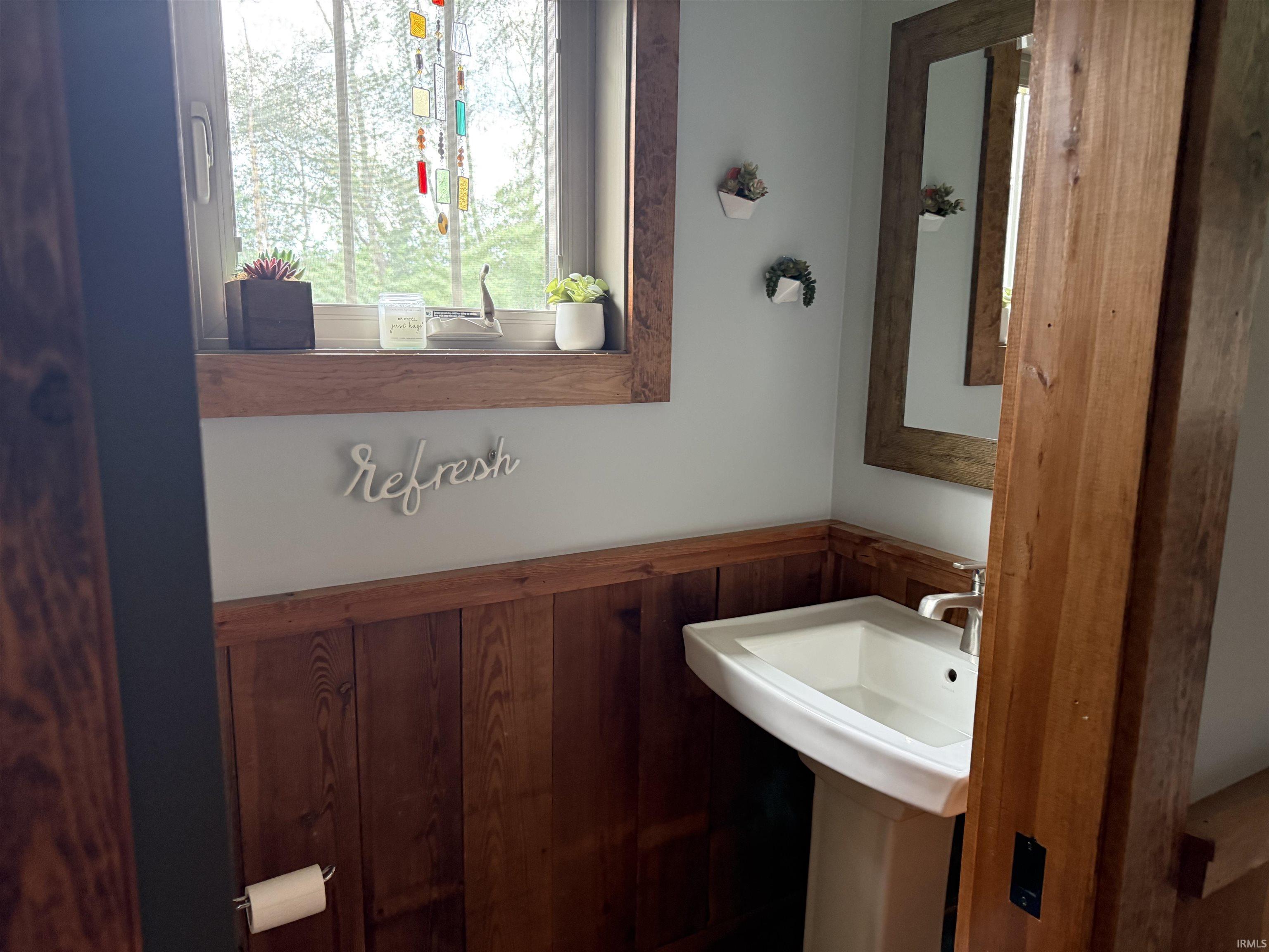 12879 12th Road Plymouth IN 46563