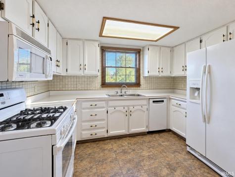 1638 S 50 E Winamac IN 46996