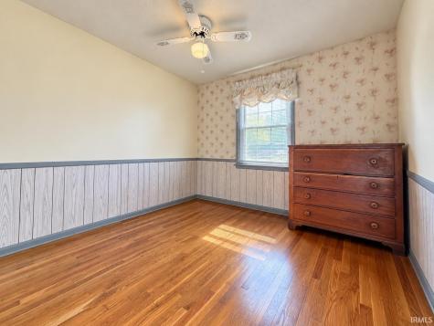 1638 S 50 E Winamac IN 46996