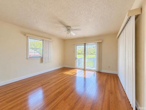 1638 S 50 E Winamac IN 46996