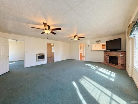 1638 S 50 E Winamac IN 46996
