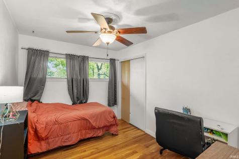 221 W Chester Drive Ellettsville IN 47429
