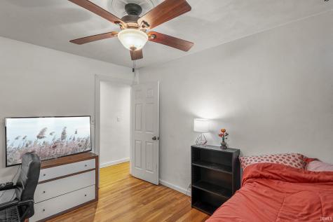 221 W Chester Drive Ellettsville IN 47429