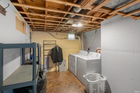221 W Chester Drive Ellettsville IN 47429