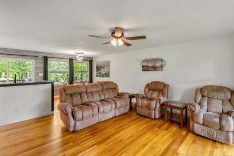 221 W Chester Drive Ellettsville IN 47429