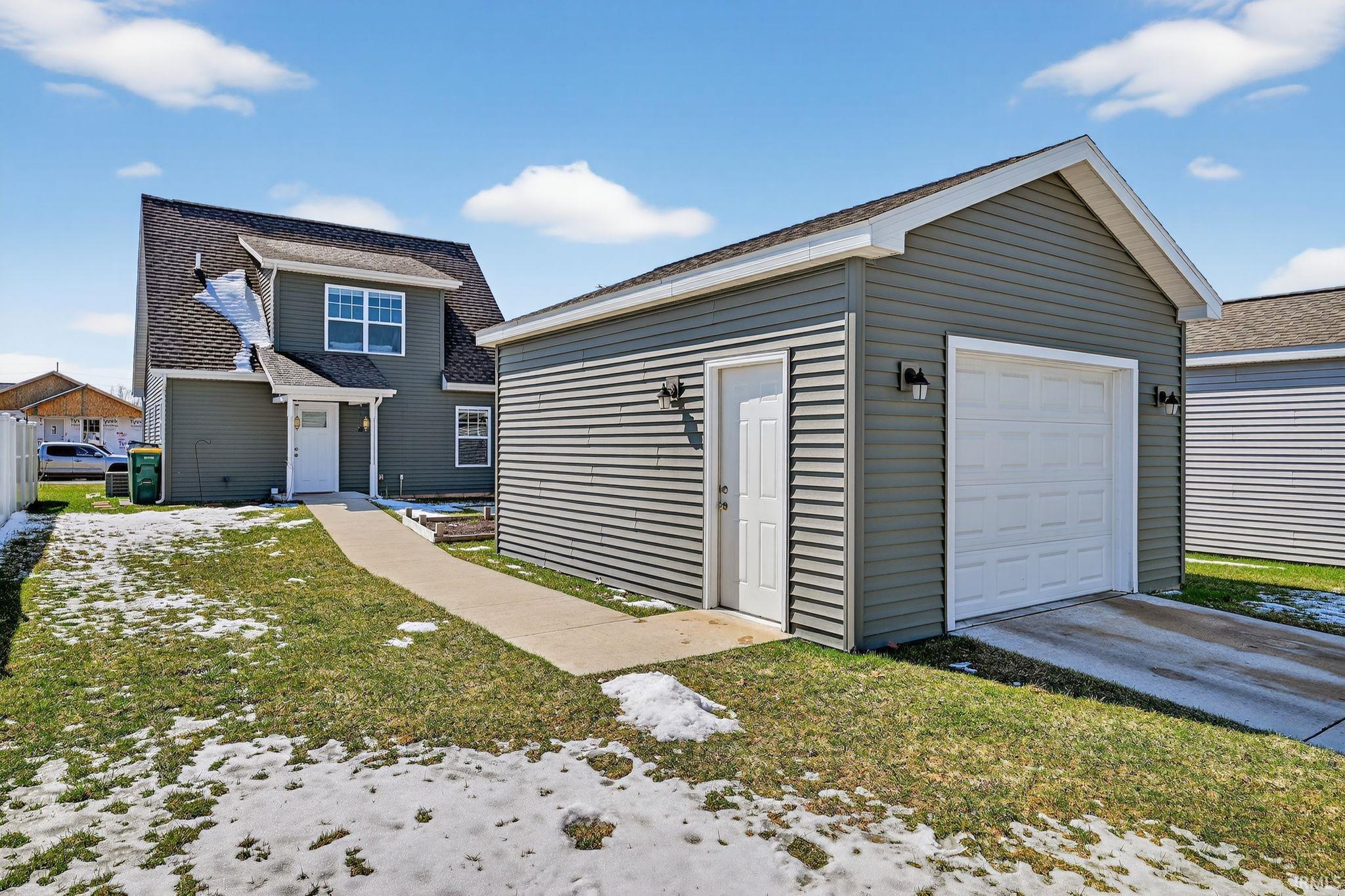 1544 E Edgar Avenue Mishawaka IN 46545