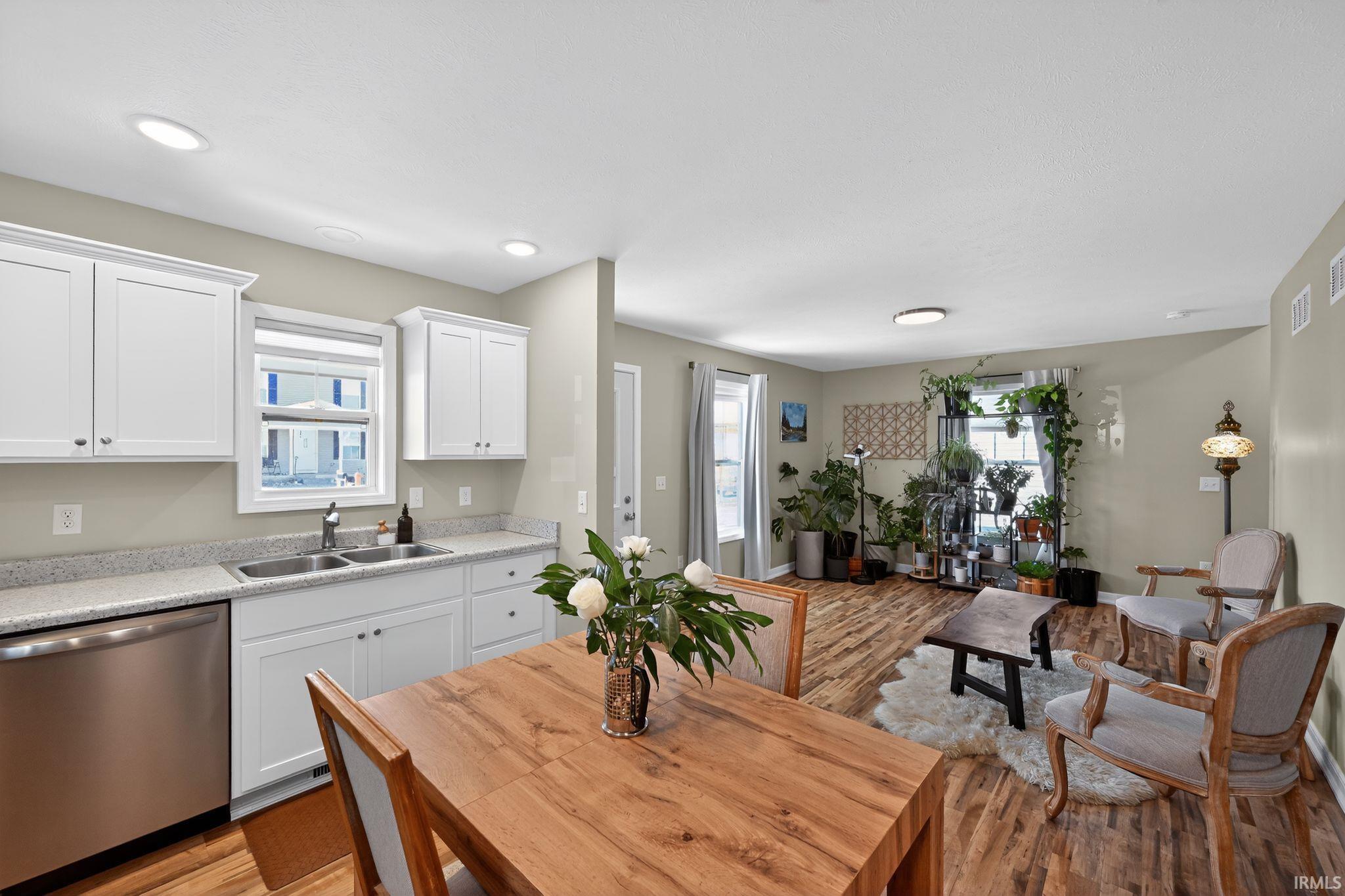 1544 E Edgar Avenue Mishawaka IN 46545