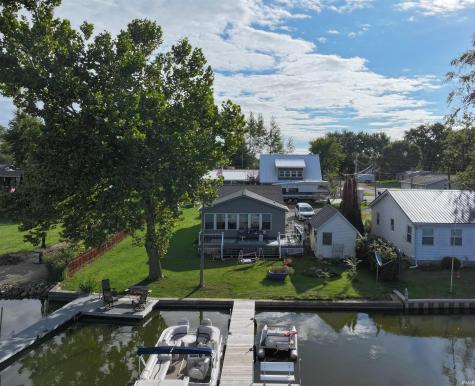 11086 W Silver Maple Drive Kewanna IN 46939