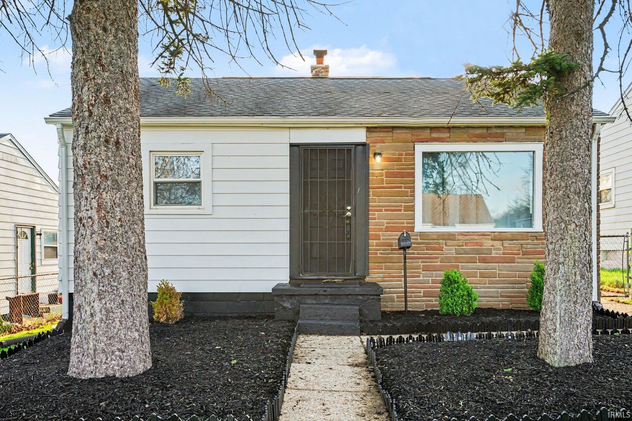 2126 S Scott Street South Bend IN 46613