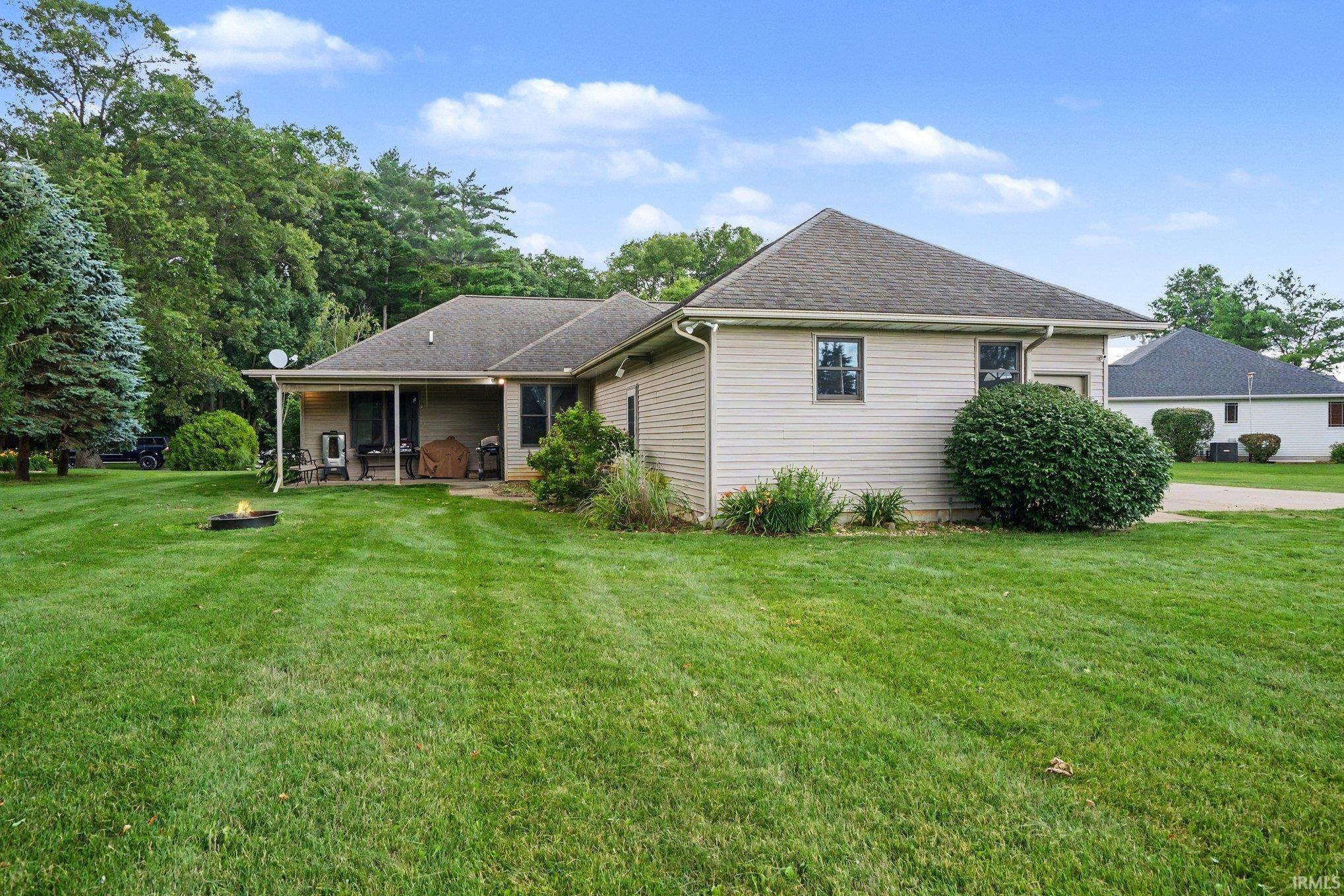 53303 Red Oak Court Bristol IN 46507
