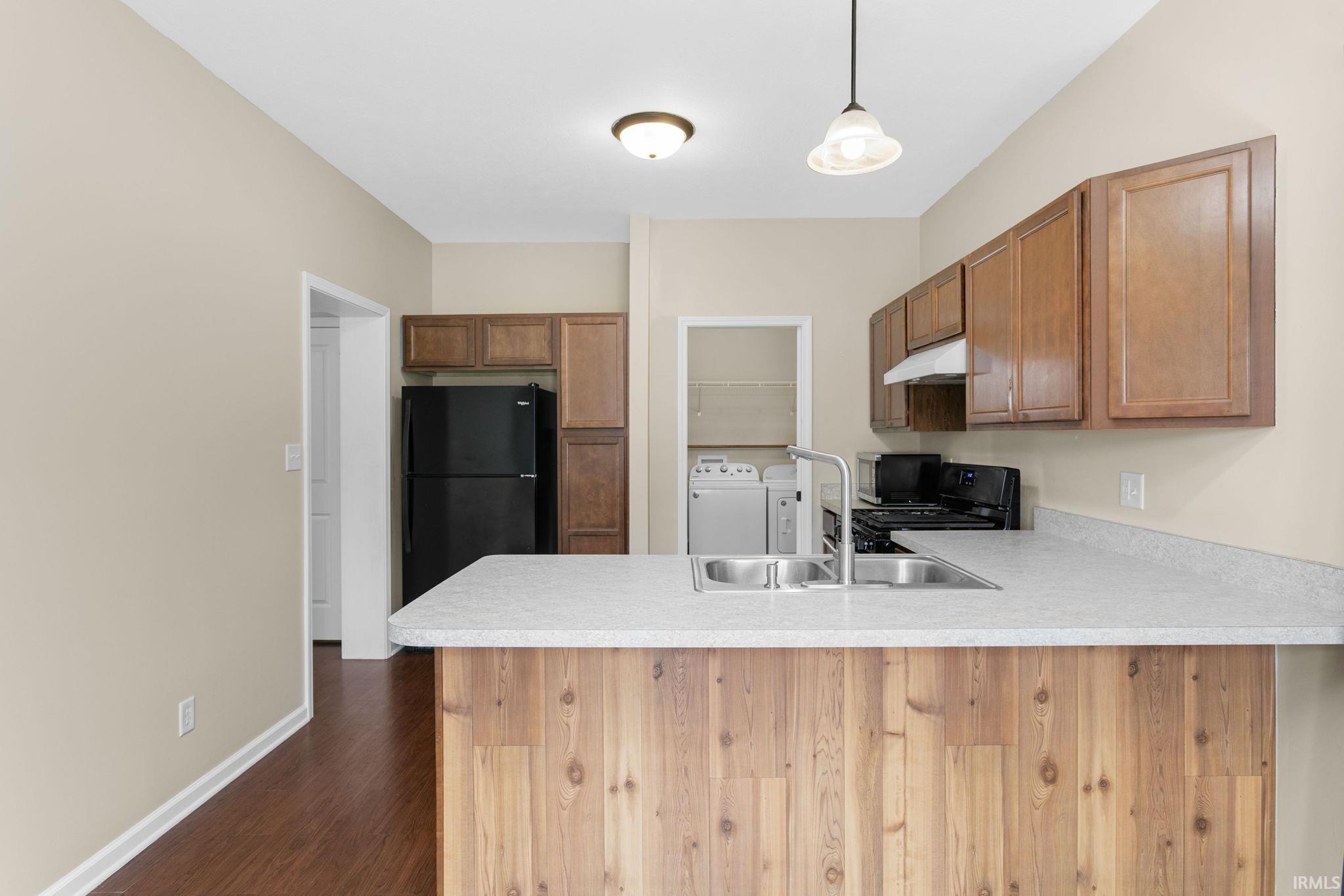 915 W Oak Street South Bend IN 46616