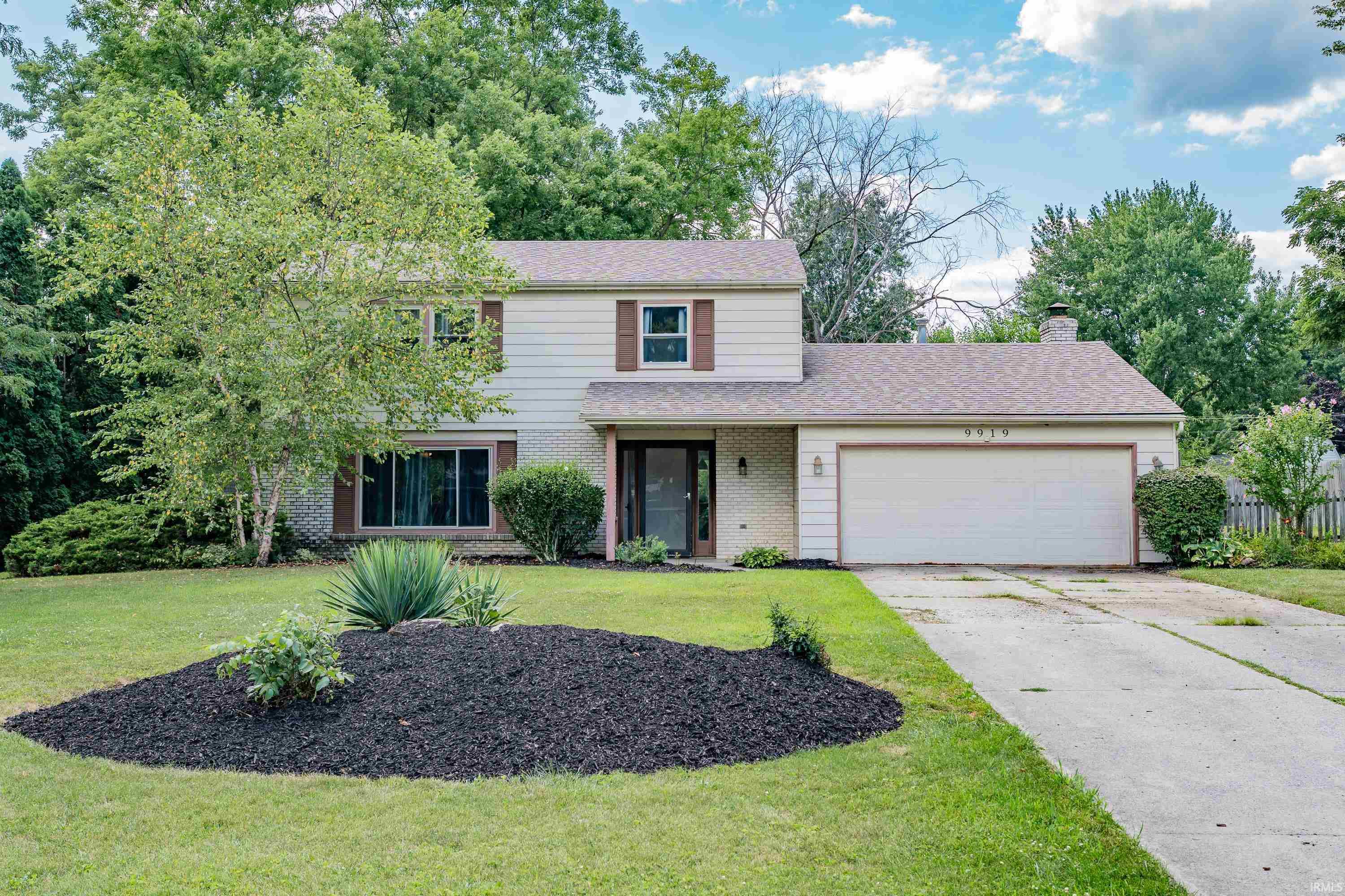 9919 E Limberlost Trail Fort Wayne IN 46825