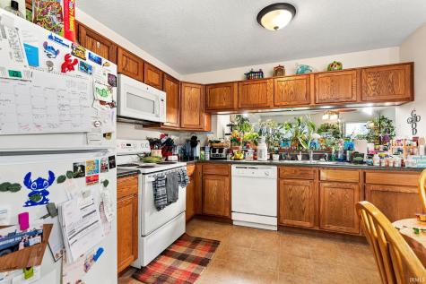 2528 Grand Canyon Corridor Fort Wayne IN 46808