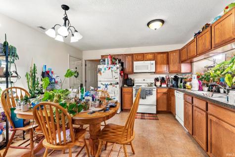2528 Grand Canyon Corridor Fort Wayne IN 46808