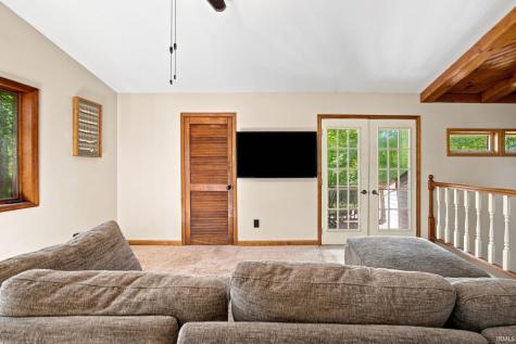 7637 E State Road 47 Waveland IN 47989