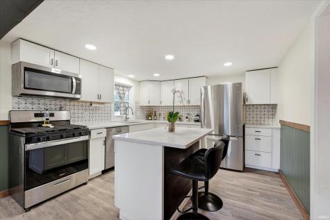 355 Blinn Avenue Frankfort IN 46041