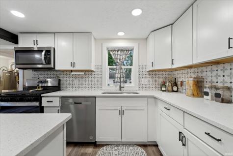355 Blinn Avenue Frankfort IN 46041