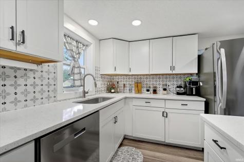 355 Blinn Avenue Frankfort IN 46041