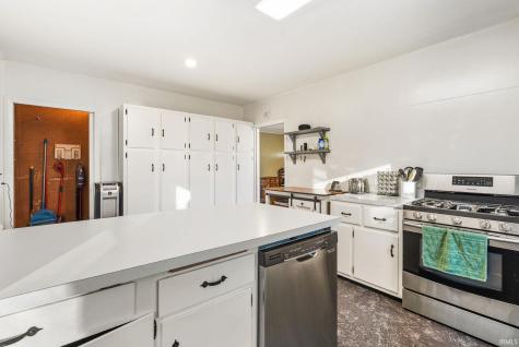 3159 W Crystal Lake Road Warsaw IN 46580