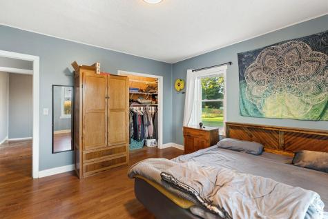 3159 W Crystal Lake Road Warsaw IN 46580