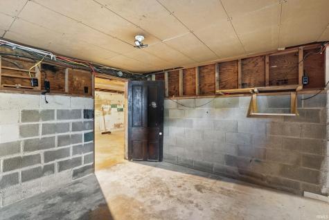 3159 W Crystal Lake Road Warsaw IN 46580