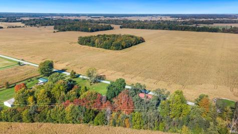 3159 W Crystal Lake Road Warsaw IN 46580
