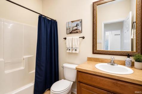 6641 Dockside Drive South Bend IN 46628