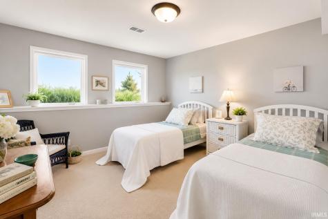 6641 Dockside Drive South Bend IN 46628