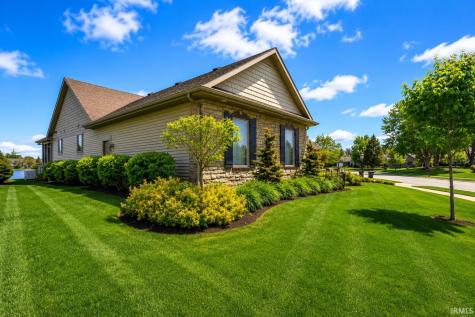 6641 Dockside Drive South Bend IN 46628