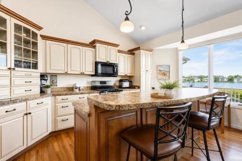 6641 Dockside Drive South Bend IN 46628
