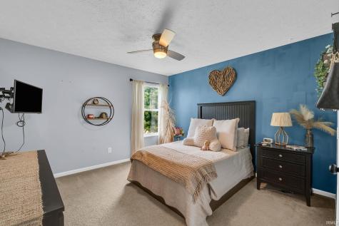5044 Haywood Lane Plainfield IN 46168